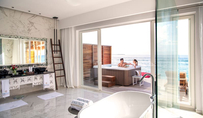 Emerald Maldives Resort & Spa-Jacuzzi Water Villa 3_17749